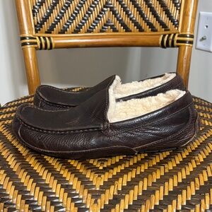 Ugg Ascot Brown Leather Slippers Size 10